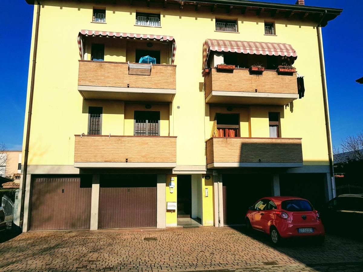 Guest Holiday Filangieri 1 Reggio Emilia Exterior foto